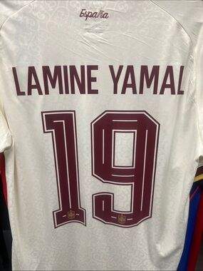 Spain Lamine Yamal #19 White Soccer Jersey 2026-27